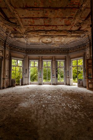 Salon abandonné
